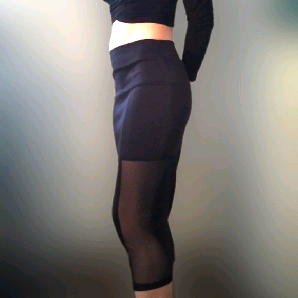 Forever 21 Midi Pencil Skirt Black Sheer Accent - Picture 2 of 6